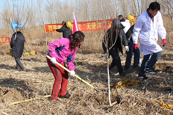 杜华.jpg