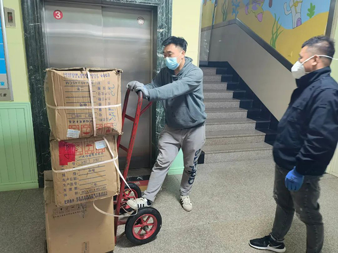 搬运1.jpg